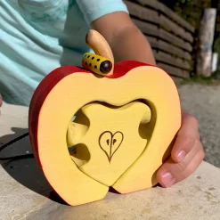 BumbuToys Apple with Worm Online