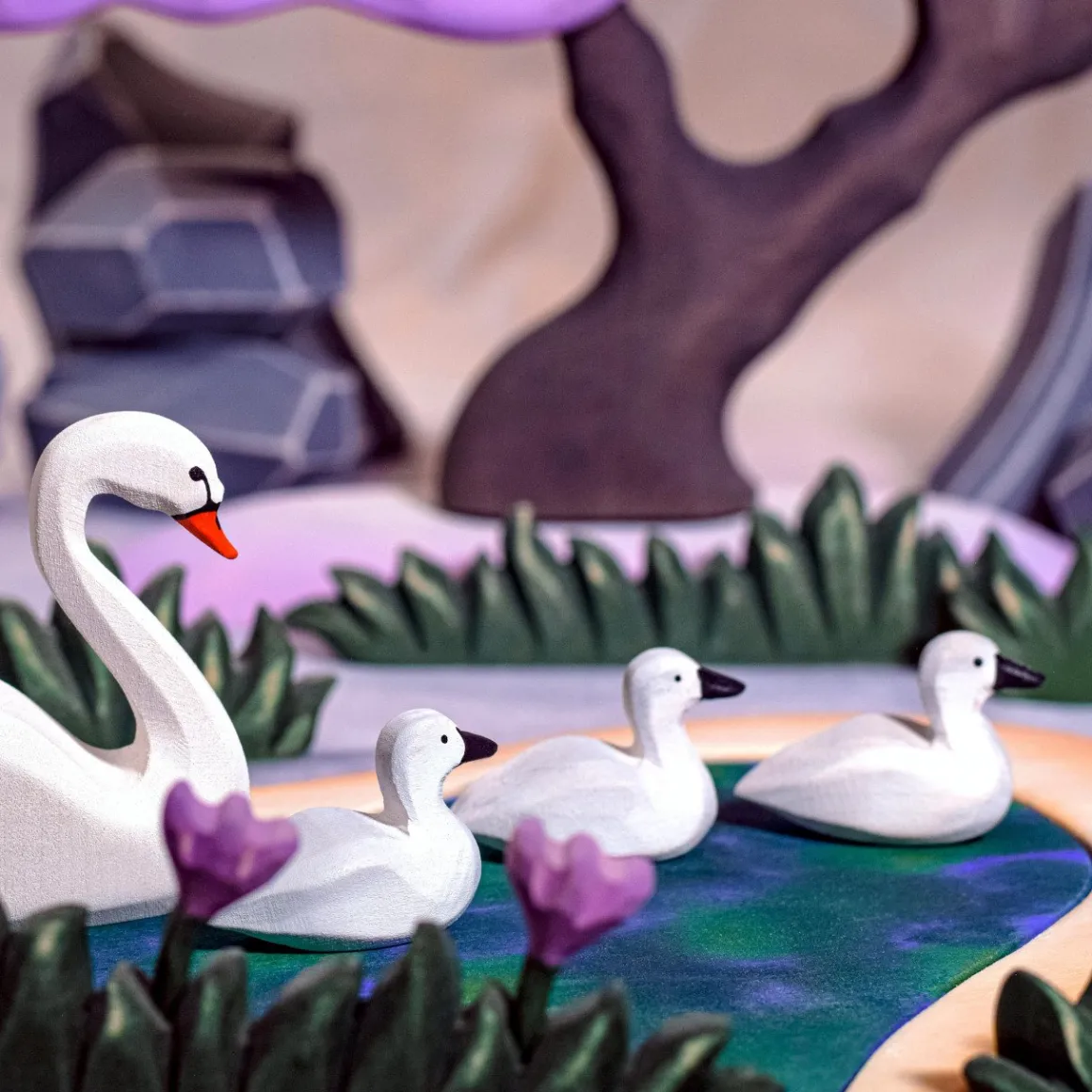 BumbuToys Cygnet Outlet