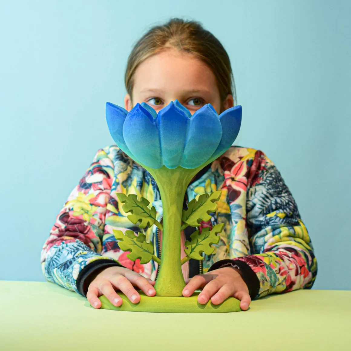 BumbuToys Large Blue Flower Outlet