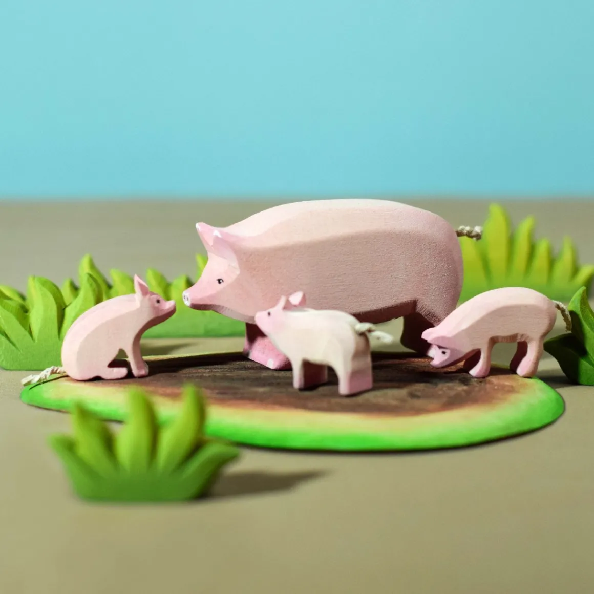 BumbuToys Piglet Sitting Online