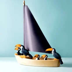 BumbuToys Toucan Sitting Best