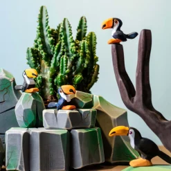 BumbuToys Toucan Sitting Best